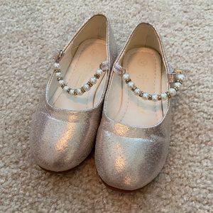 Little Girls Size 26 (10) dress shoes…